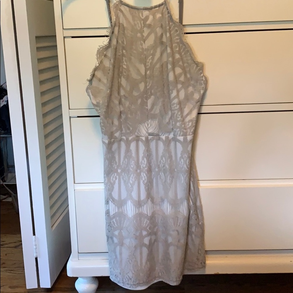 Bodycon grey and white lace dress